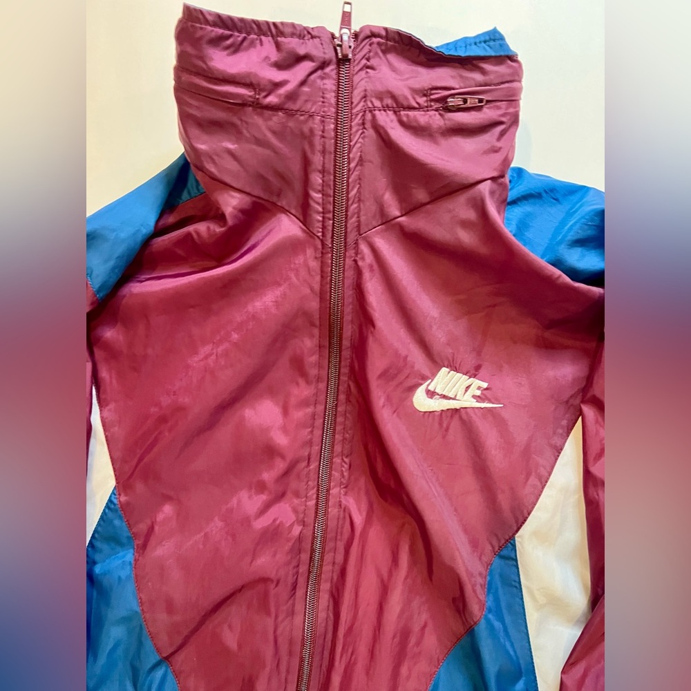 Authentic vintage Nike tracksuit set from the late 80s / early 90s. - Picture 12 of 15
